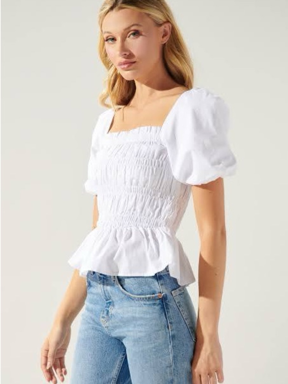Dizzy Lizzy White Smocked Square-Neck Puff Sleeve Top